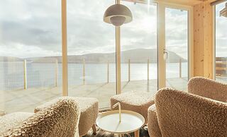 Seaside Escape - 2 Bedroom Home With Stunning Views