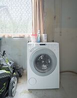 Charming 2-Bedroom Home | 20 Min Walk To City Centre