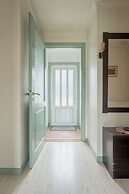 Charming 2-Bedroom Home | 20 Min Walk To City Centre