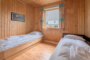 Charming 2-Bedroom Home | 20 Min Walk To City Centre