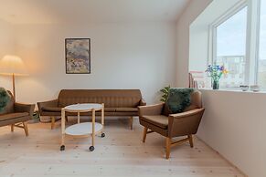 Charming Central Tórshavn Retreat - 2Br Apartment