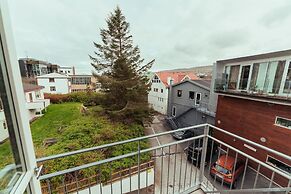 Charming Central Tórshavn Retreat - 2Br Apartment