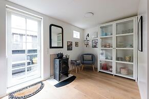 Tranquil Village Retreat | Tjørnuvík