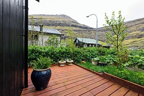 Tranquil Village Retreat | Tjørnuvík