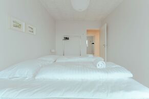 Charming Artistic Retreat | Panoramic View