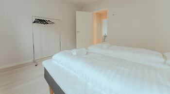 Charming Artistic Retreat | Panoramic View