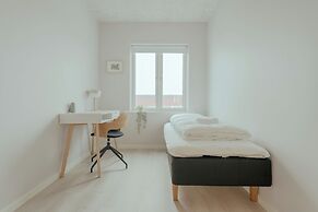 Charming Artistic Retreat | Panoramic View