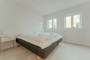 Charming Artistic Retreat | Panoramic View