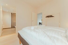 Charming Artistic Retreat | Panoramic View