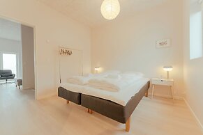 Charming Artistic Retreat | Panoramic View