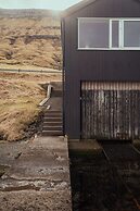 Lítlastova | A Charming Boathouse Getaway