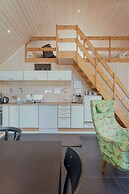 Charming Cottage In Tranquil Village - Hot Tub