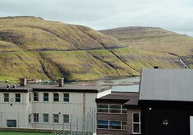 Cozy Family Home In Vestmanna