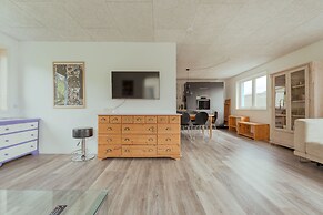 Cozy Family Home In Vestmanna