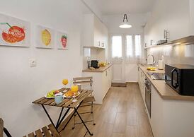 Beautiful apt near the sea by GHH