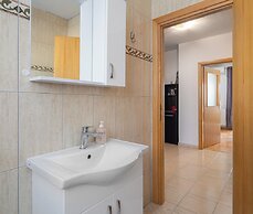 Sunshine Holiday Home