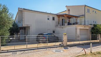 Sunshine Holiday Home