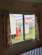 Seaside Charm Carvan in Leys Down on sea