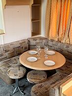 Seaside Charm Carvan in Leys Down on sea