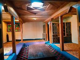 Passu Cones Hotel