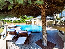 Twins Palace Apart Hotel