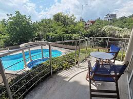 Twins Palace Apart Hotel