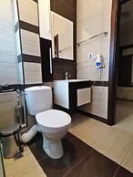 Twins Palace Apart Hotel