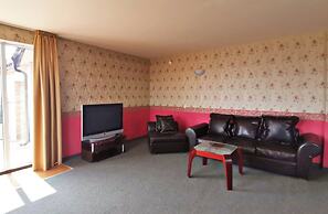 Twins Palace Apart Hotel