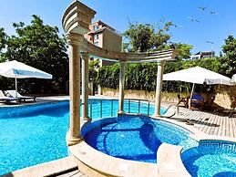 Twins Palace Apart Hotel