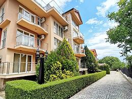 Twins Palace Apart Hotel