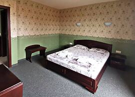 Twins Palace Apart Hotel