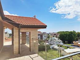 Twins Palace Apart Hotel