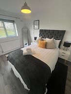 Serene Escape Cosy Apartment in Wolverhampton