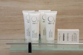 Charming Studio for 2 by Renters