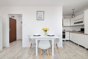 Charming Studio for 2 by Renters