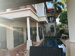 4 Bed Golf Course Pool Villa