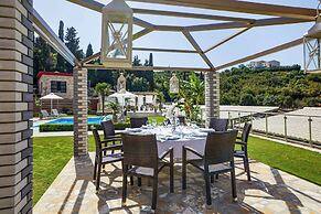 Villa Andriana Karvouno Villas