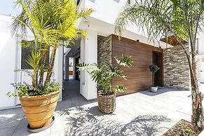 Chris Le Mare Gold Luxury Villa