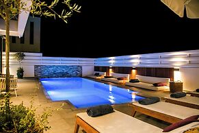 Chris Le Mare Gold Luxury Villa