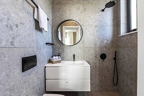 Chris Le Mare Gold Luxury Villa