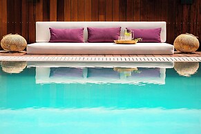 Chris Le Mare Gold Luxury Villa