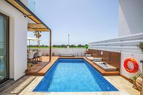 Chris Le Mare Luxury Villa