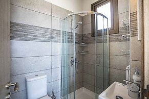 Chris Le Mare Luxury Villa