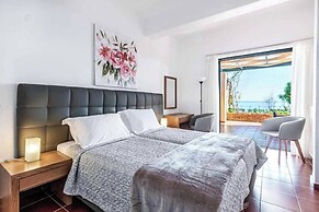 Villa Barbati Beachfront