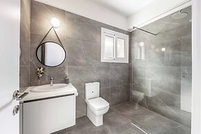 Pomos Seashore Villa