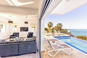 Pomos Seashore Villa