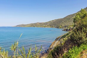 Pomos Seashore Villa