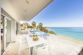 Pomos Seashore Villa