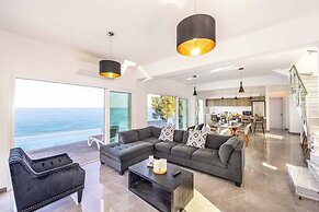 Pomos Seashore Villa