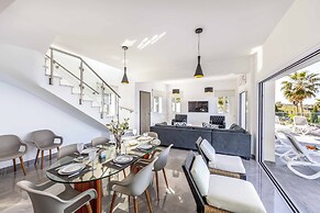 Pomos Seashore Villa